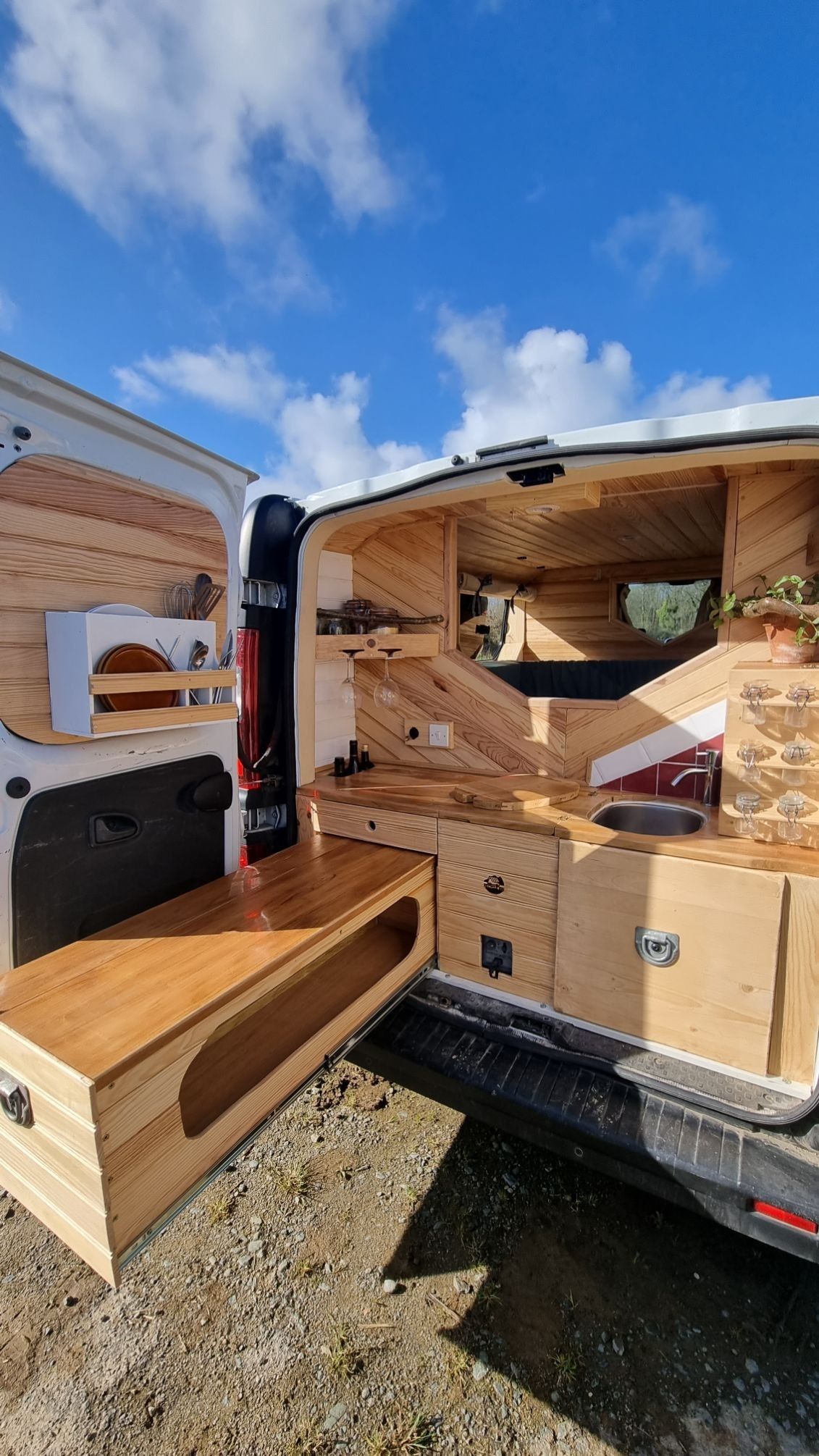 gabinete de almacenamiento para vehículos recreativos